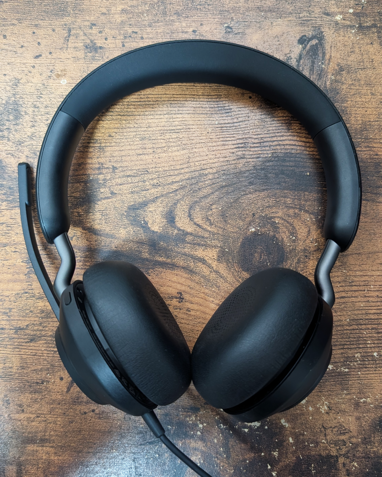 Jabra Evolve2 40 SE 本体全体