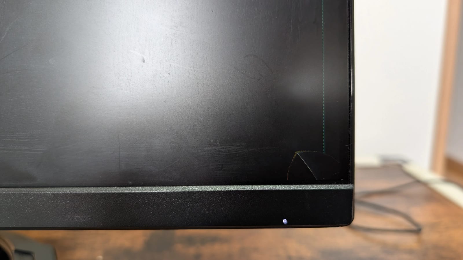 モニター破損個所アップ